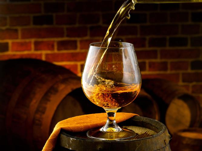 啤酒利尿对肾结石有帮助吗「啤酒对肾结石有好处吗」-图1
